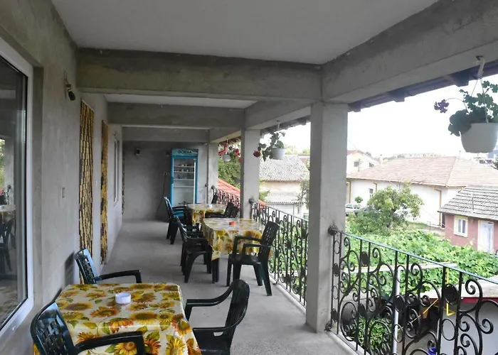 ホームステイ Valentina コスティネシュティ